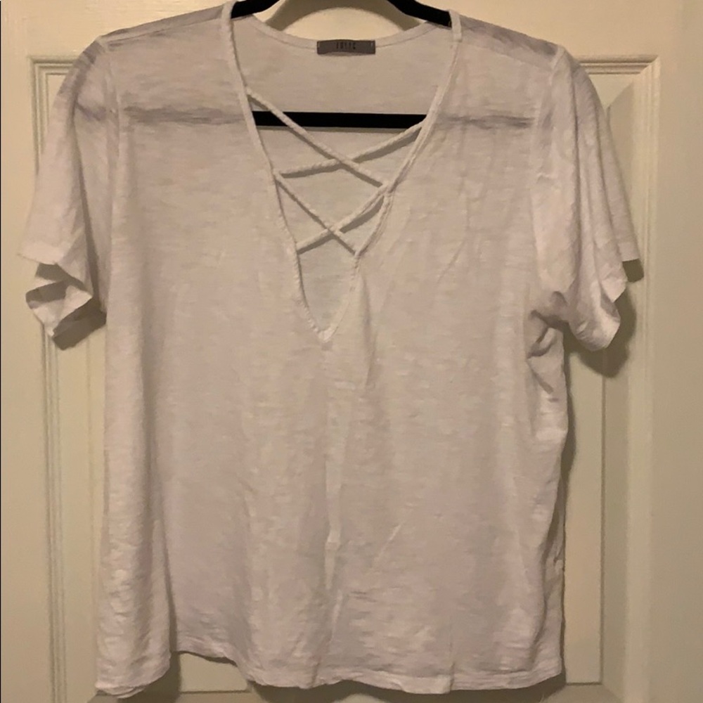 Jolie white t-shirt